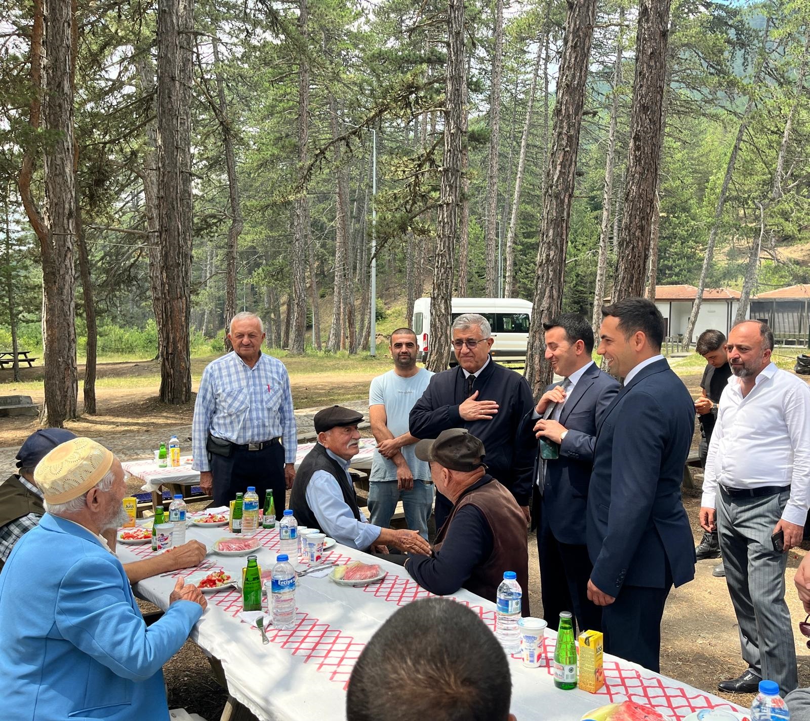 Ilgaz Hacı Musa Akbak Huzurevi Ve Korgun Sevgi Evleri Ve Çocuk Yuvası Sakinleri Için Piknik Programı Düzenlendi.