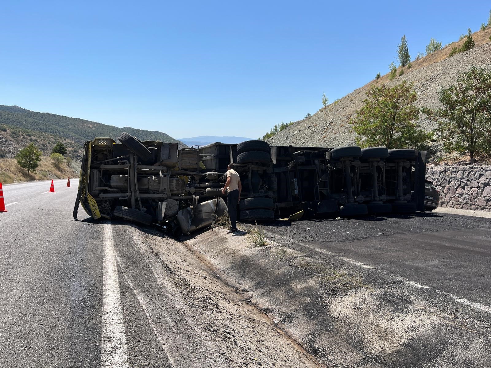 Çankırı Kastamonu Yolunda Kömür Yüklü Tır Devrildi! Trafik Felç Oldu43