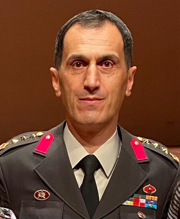 Numan Kıral Kimdir