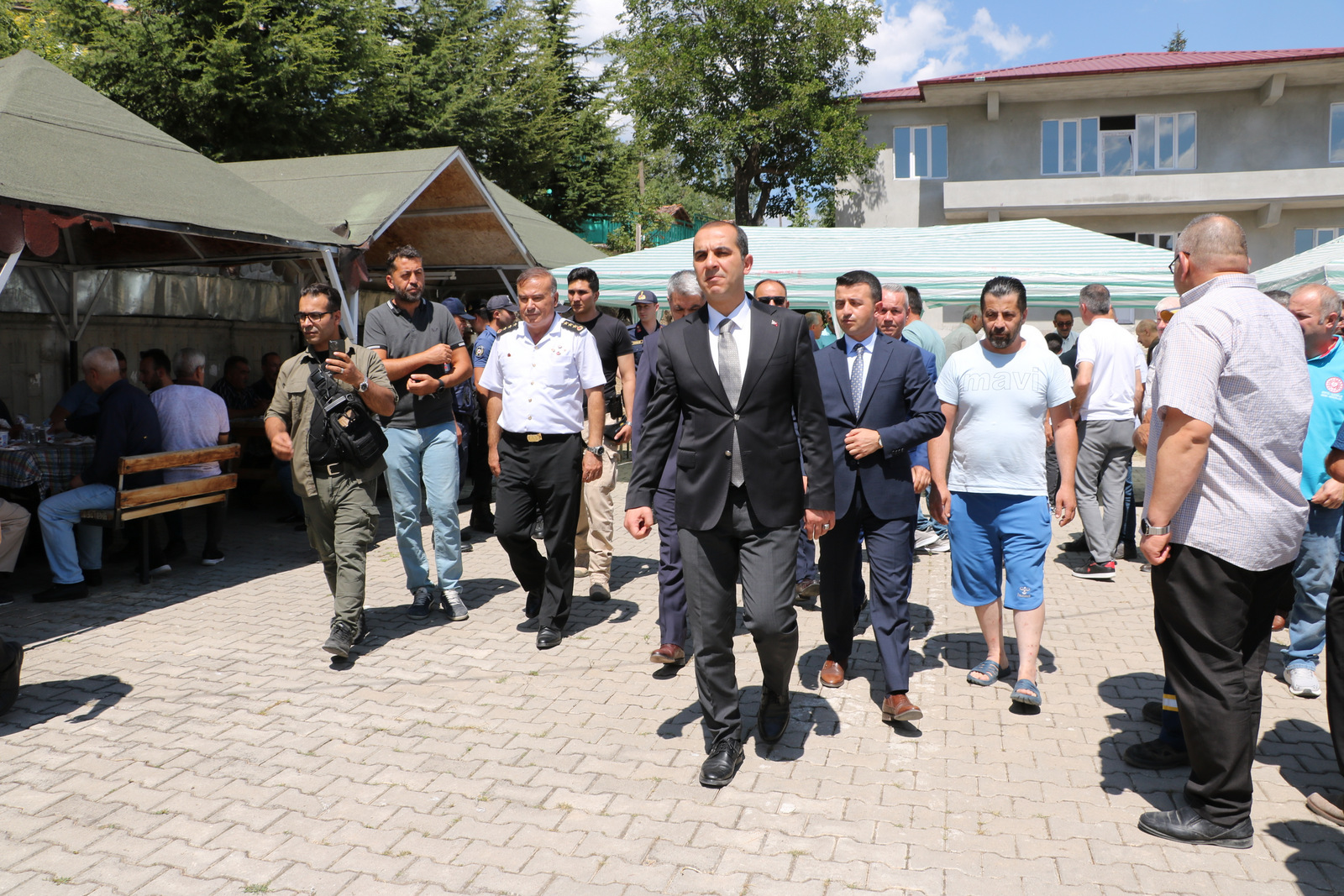 Vali Taşolar Aşure Günü'nde Musa Köylüleri Yalnız Bırakmadı2