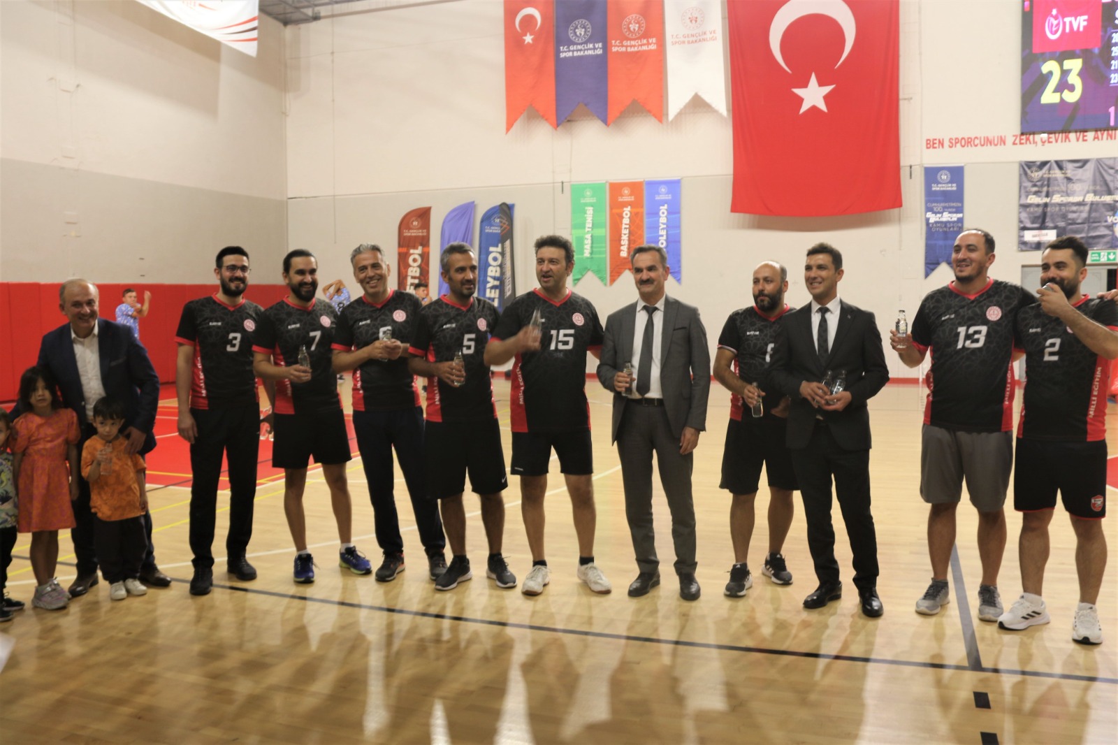 Çankırı'da Mahalle Kültürünü Canlandıran Gazozuna Voleybol Müsabakası-1