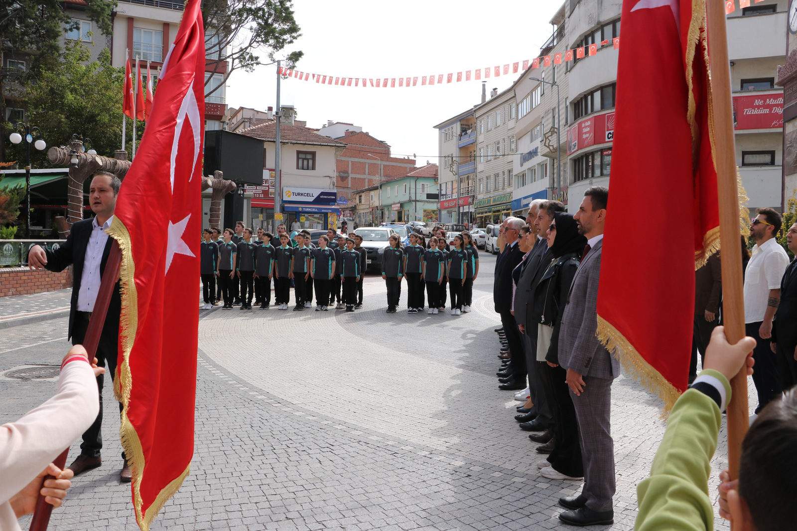 Eği̇ti̇m Öğreti̇m Törenle Başladi3