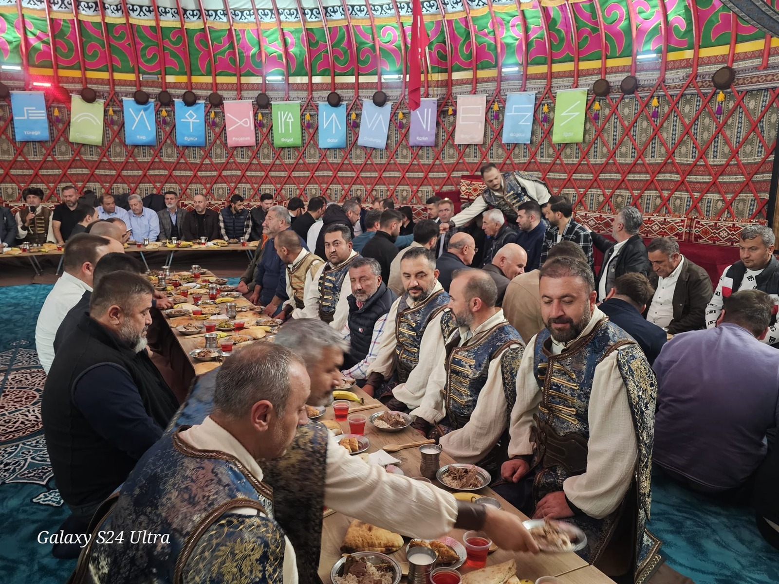 Çankırı Şabanözü’nde “Türkiye’nin En Büyük” Türkmen Evi Ve Yaren Çadırında İlk Yaren Ocağı Yakıldı (3)