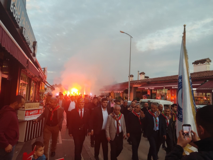 Çerkeş'te Ahilik Haftası Coşkusu! Yılın Ahisi Ramazan Çelen'e Plaketi Verildi (1)