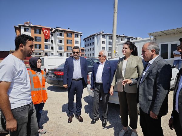 Hak Sahiplerinin Beklediği Gün Geldi Toki̇ Kuraları Çekiliyor (5)