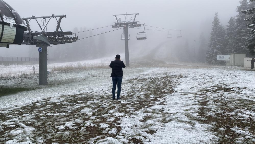 Ilgaz Dağı'na Mevsimin İlk Karı Düştü! Kış Turizmi İçin Geri Sayım Başladı (2)