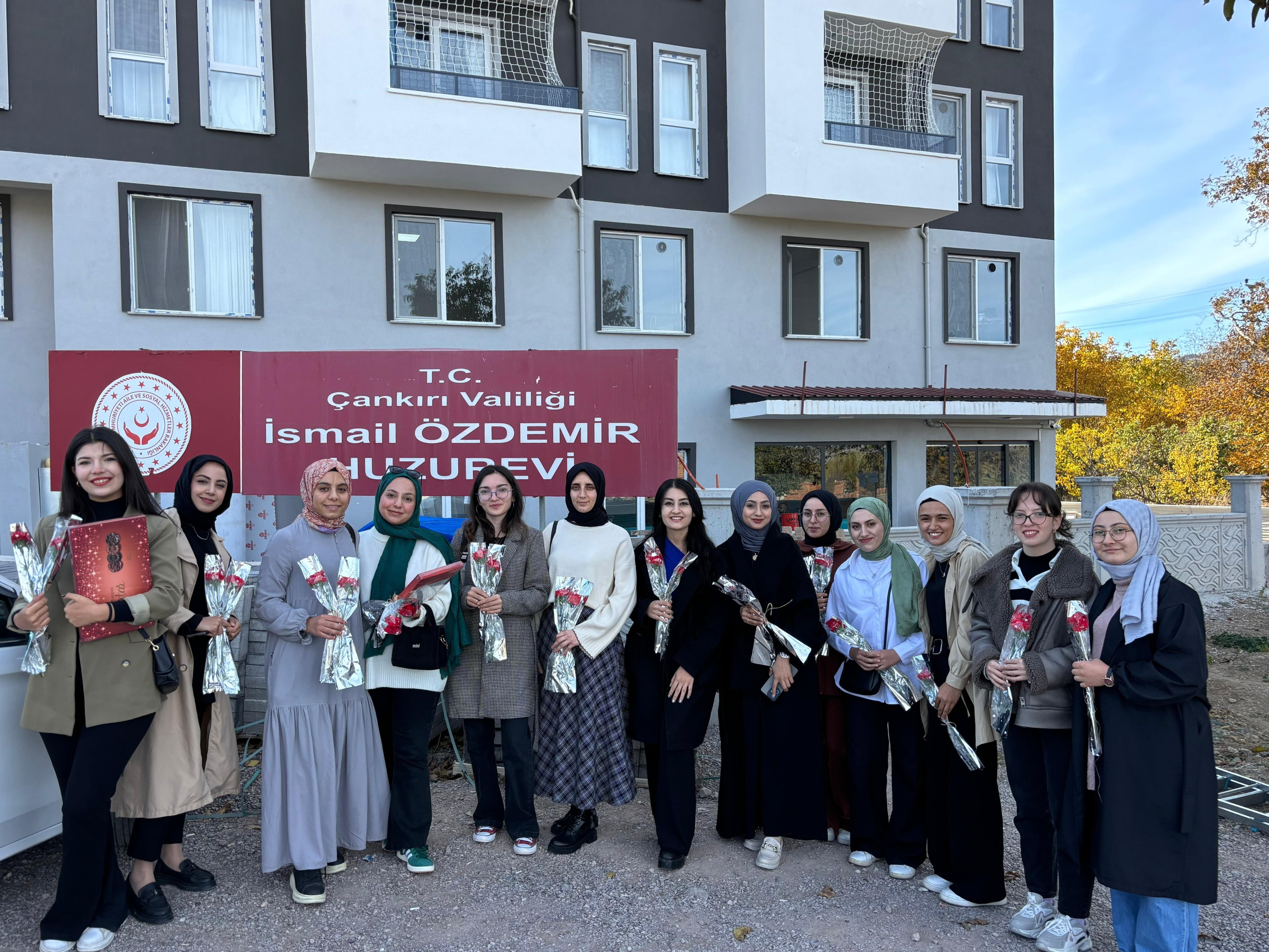 Gençler Ve Yaşlılar Buluştu Çankırı’da Gönülleri Isıtan Ziyaret (2)