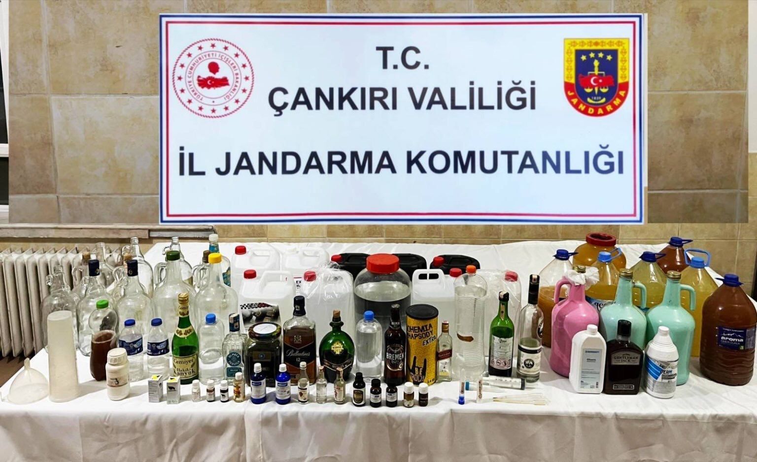 Çankırı’da Suç Ve Kaçakçılıkla Mücadele 18 Şahsa İşlem, 12 Yabancı Sınır Dışı! (2)