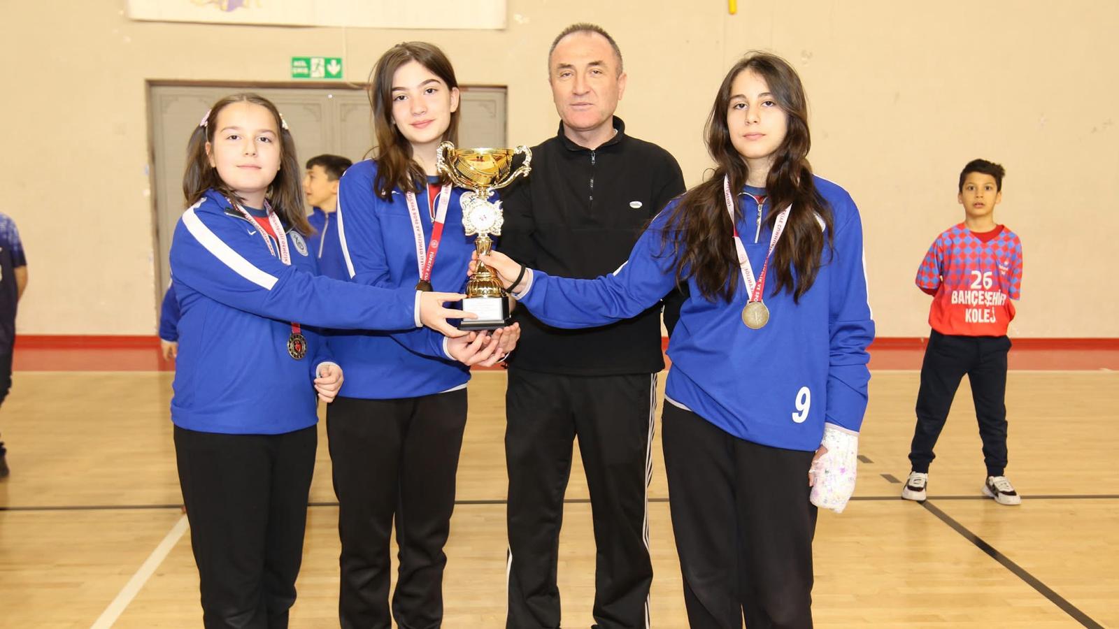 Çankırı'da Okullar Arası Floor Curling Heyecanı (2)