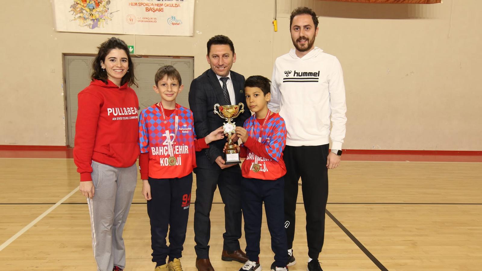 Çankırı'da Okullar Arası Floor Curling Heyecanı