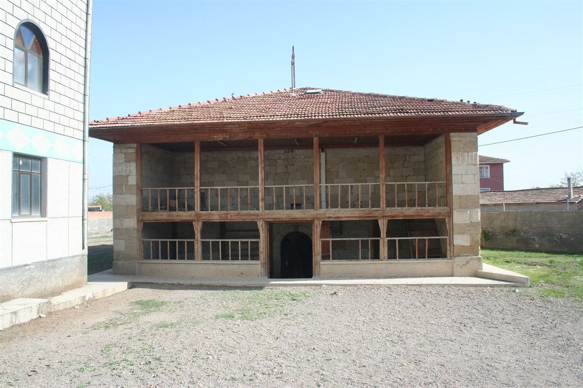 Karadayı Köyü Camii