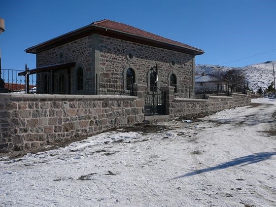 Taşkaracalar Beldesi Camii