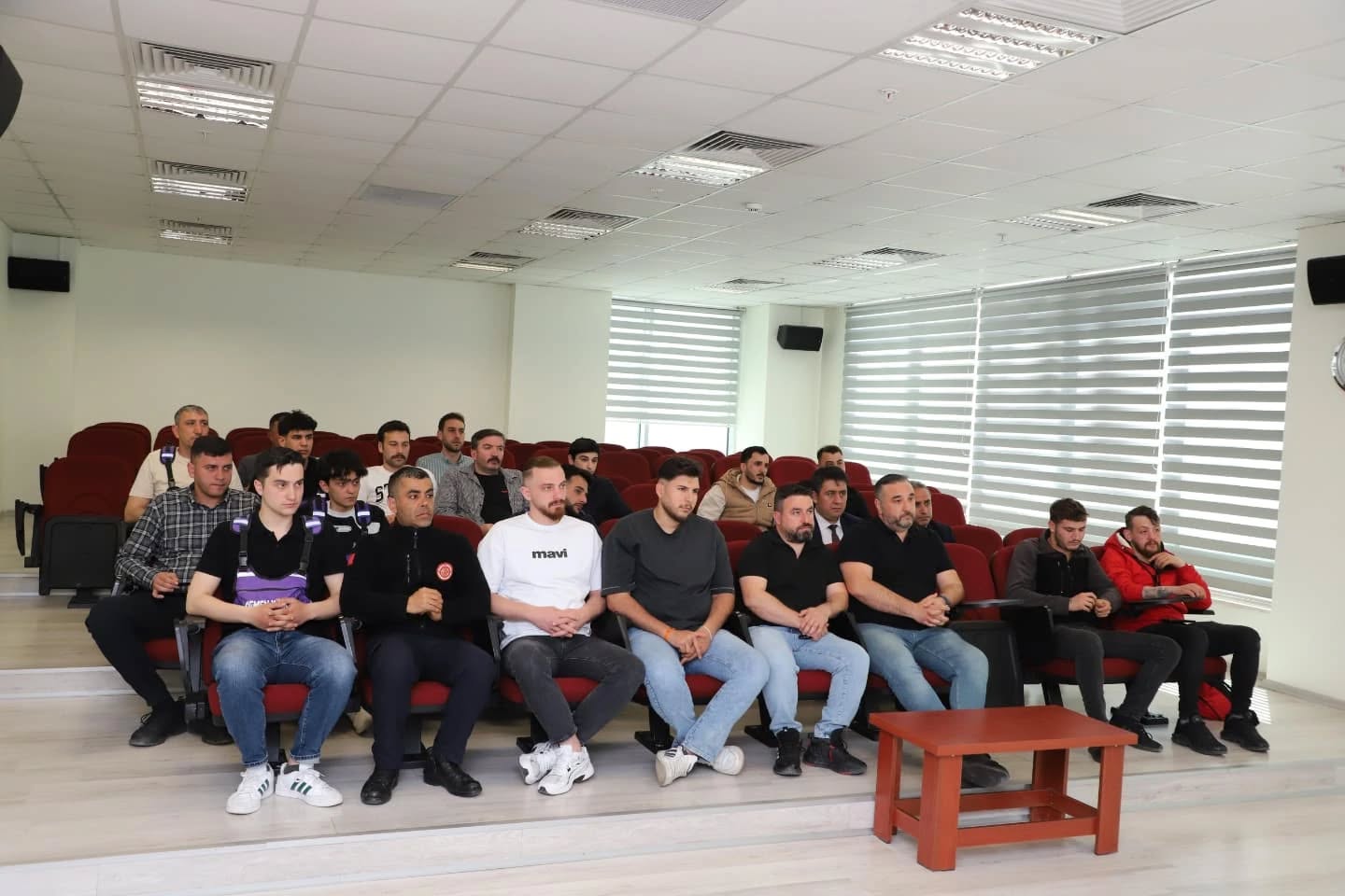 Çankırı’da Motosiklet Güvenliği Masaya Yatırıldı Vali Sürücülerle Buluştu (4)