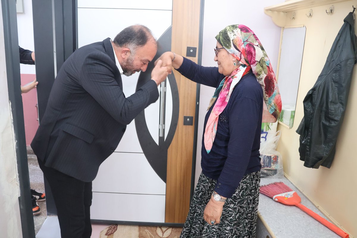15 Temmuz’un Kahramanlarına Vefa Şehit Ailelerine Ev Ziyareti Gerçekleştirildi (3)