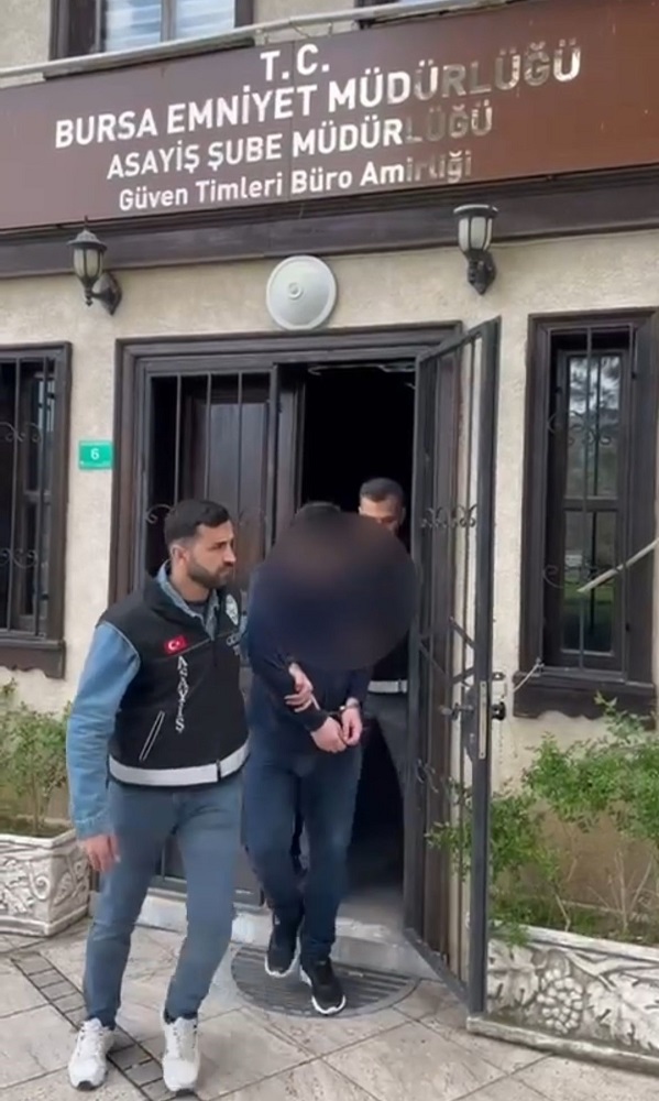 18 Suç Kaydı Bulunan Şüpheli Pazarda Yakalandı (1)