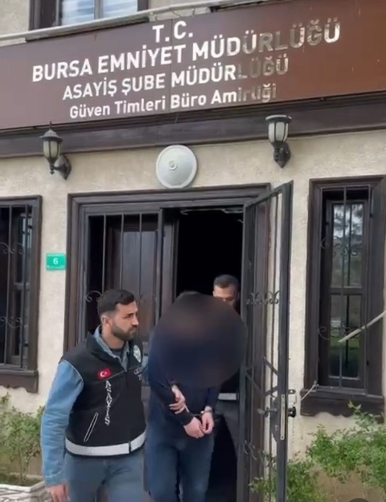 18 Suç Kaydı Bulunan Şüpheli Pazarda Yakalandı (2)