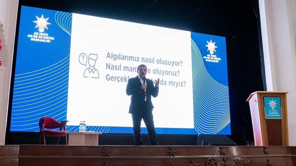 Ak Parti Çankırı Teşkilatı Liderlik Okulu’nda Buluştu (6)