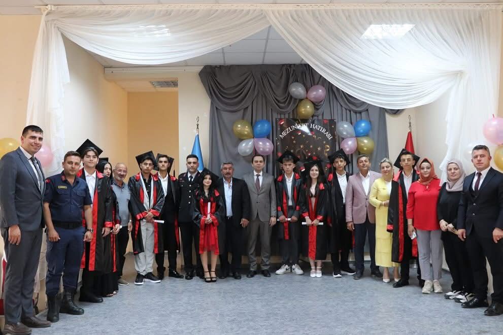 Atkaracalar’da Mezuniyet Töreni Geleceğe İlk Adım Atıldı (2)