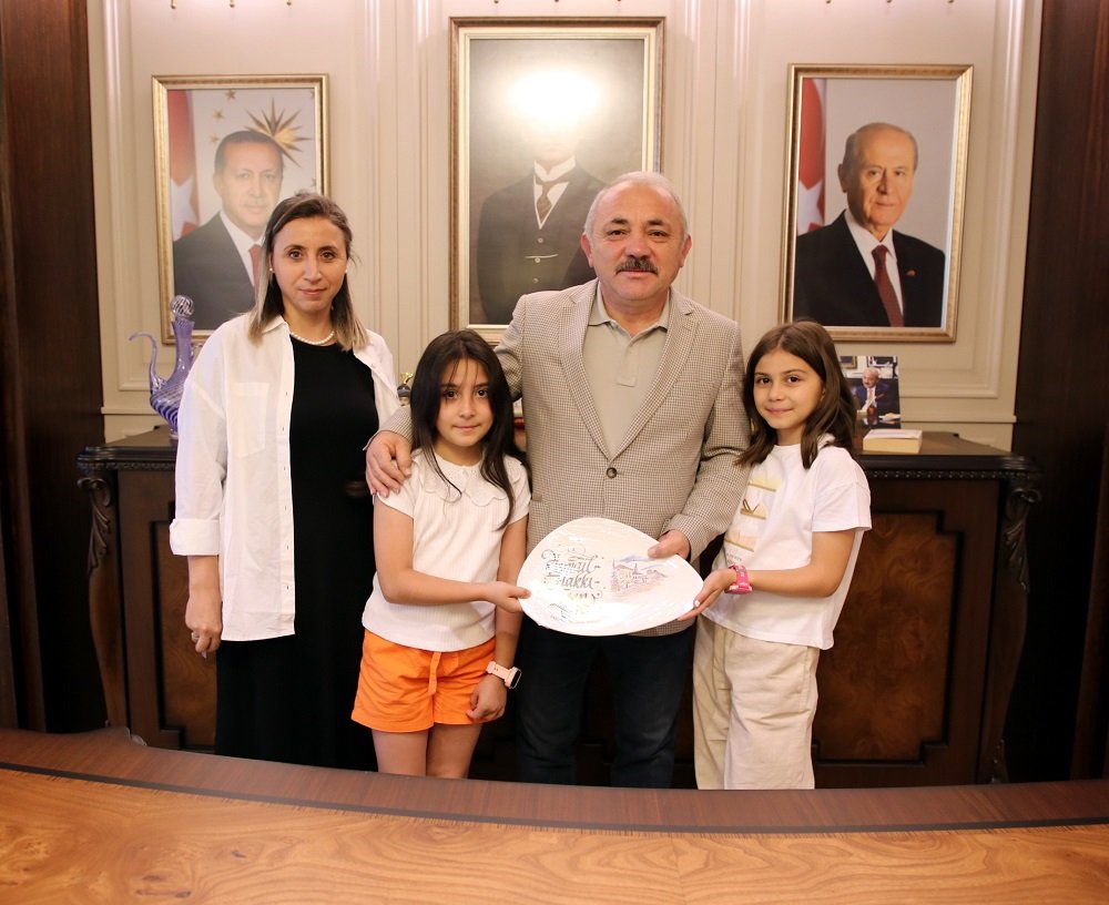 Başkan Esen’e Teşekkür Ziyareti 3 E Sınıfı Makamda (5)