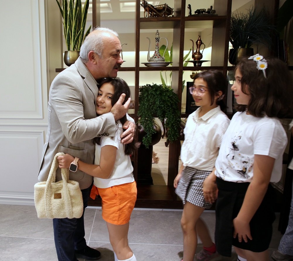 Başkan Esen’e Teşekkür Ziyareti 3 E Sınıfı Makamda (7)