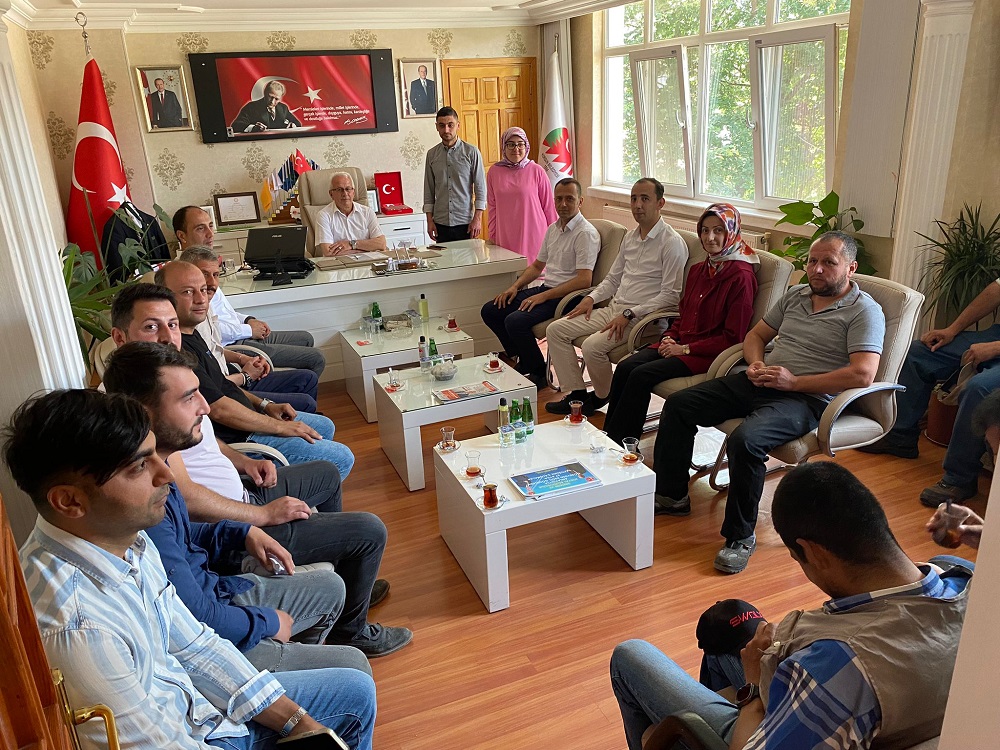 Başkan Kozan “Nice Bayramlarda Birlikte Olmak Dileğiyle” (1)
