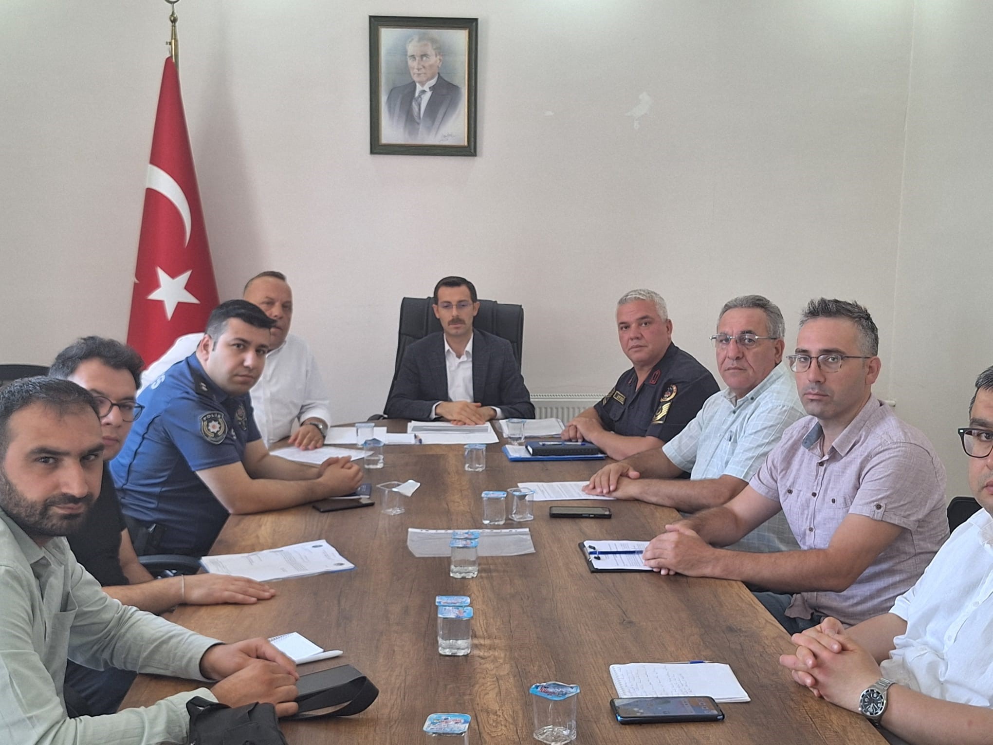 Bozdoğan’da Sokak Hayvanları İçin Kritik Toplantı Çözüm İçin Kurumlar Bir Araya Geldi