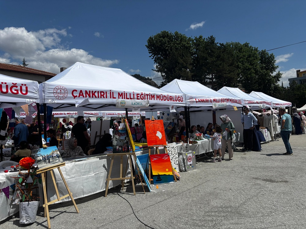 Çankırı Eğitim Şenliği Renkli Görüntülere Sahne Oldu (10)
