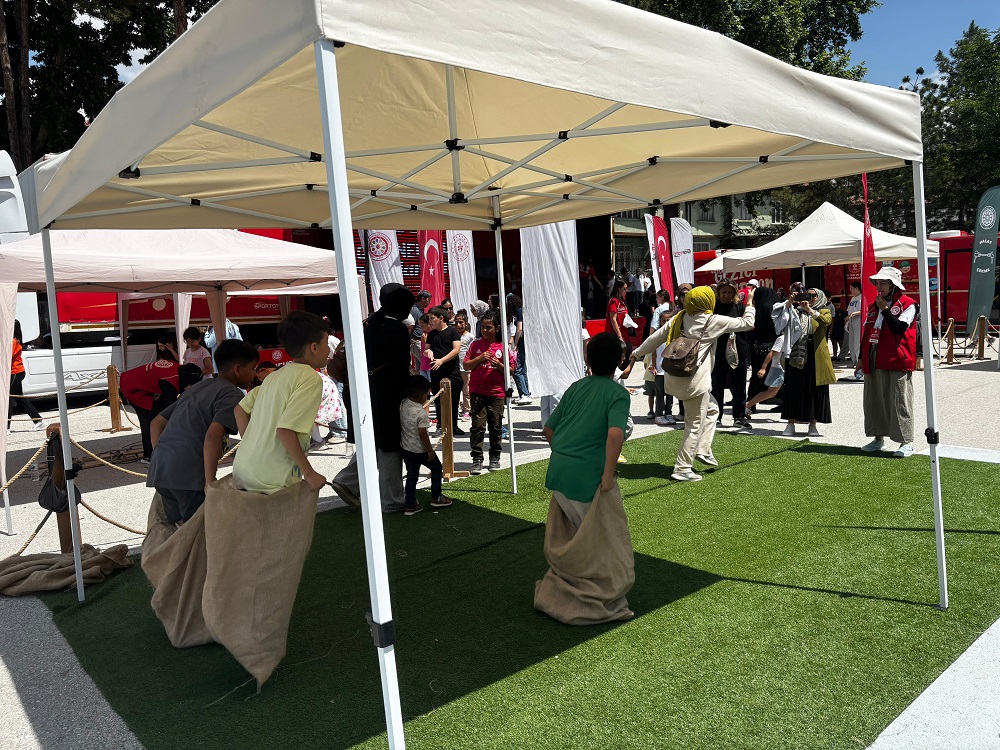 Çankırı Eğitim Şenliği Renkli Görüntülere Sahne Oldu (8)