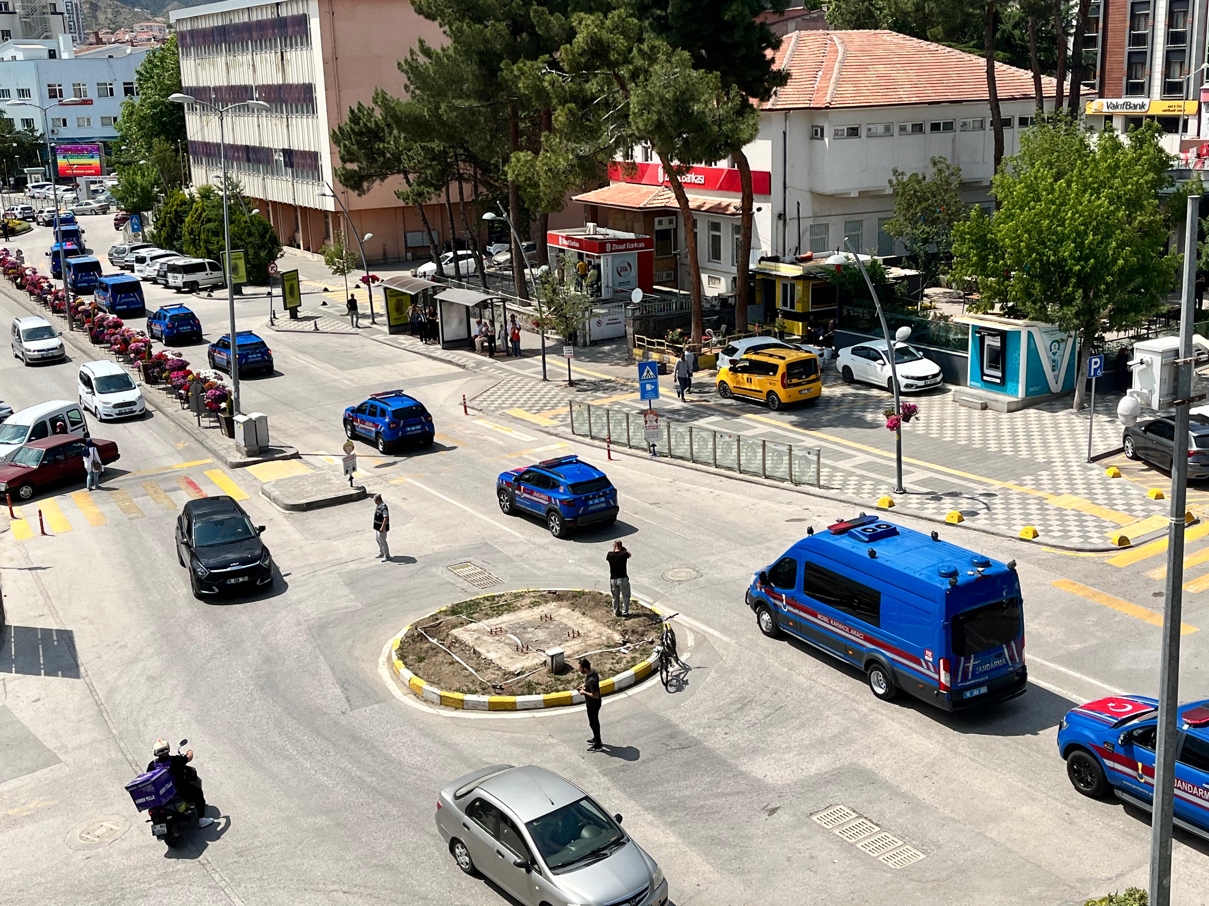 Çankırı’da Jandarma Coşkusu! 186. Yıla Özel Kortej Sokakları İnletti (3)