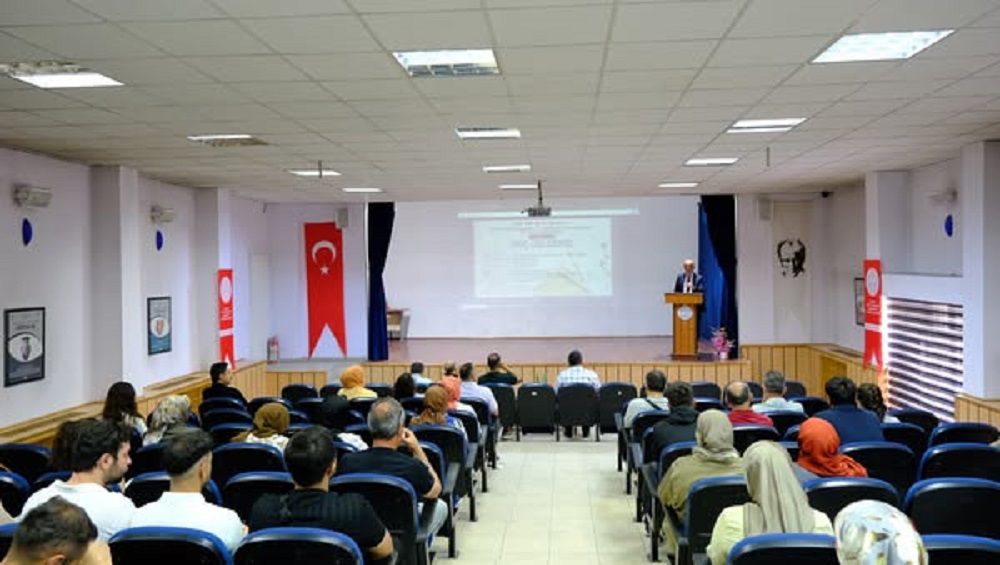 Çankırı'da Rehber Öğretmenlerle Yıl Sonu Değerlendirme Toplantısı Yapıldı (1)