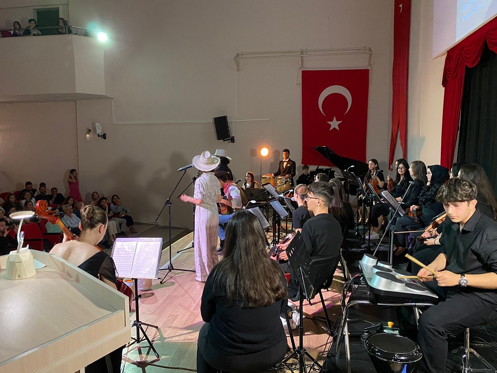 Çankırı’da Sanatın Sesi Yükseldi Selahattin İnal’dan Klasik Müziğe Büyüleyici Yolculuk (4)