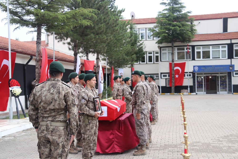 Çankırı’da Şehit Polisler Son Yolculuğuna Uğurlandı (2)