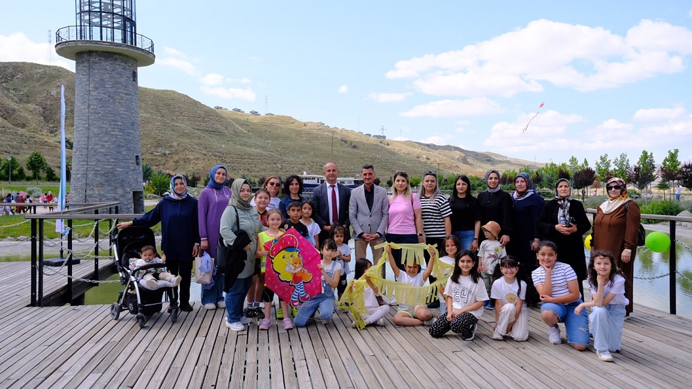 Çankırı’da Uçurtmalar Gökyüzüyle Buluştu Eğitim Şenliğine Renk Geldi (7)