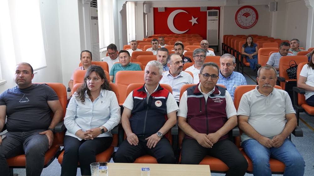 Çankırı’da Zirai Donla Mücadele İçin Eğitim Toplantısı Düzenlendi (2)