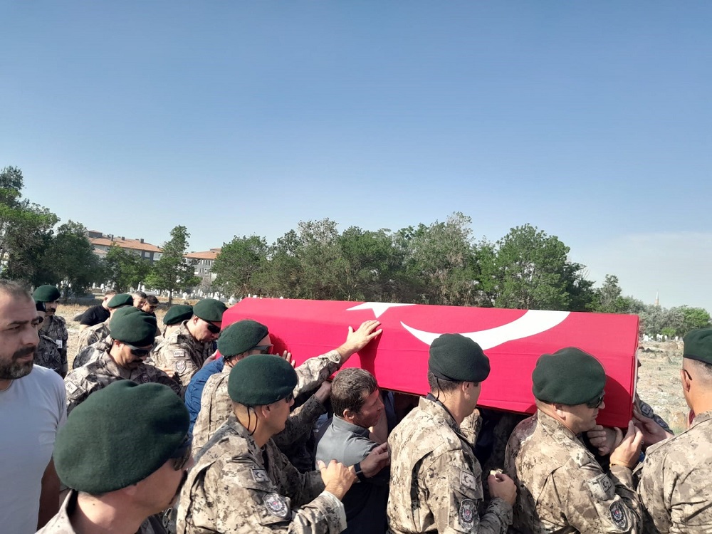 Çankırı’daki Kazada Hayatını Kaybeden Kursiyerler Memleketlerine Uğurlandı (4)