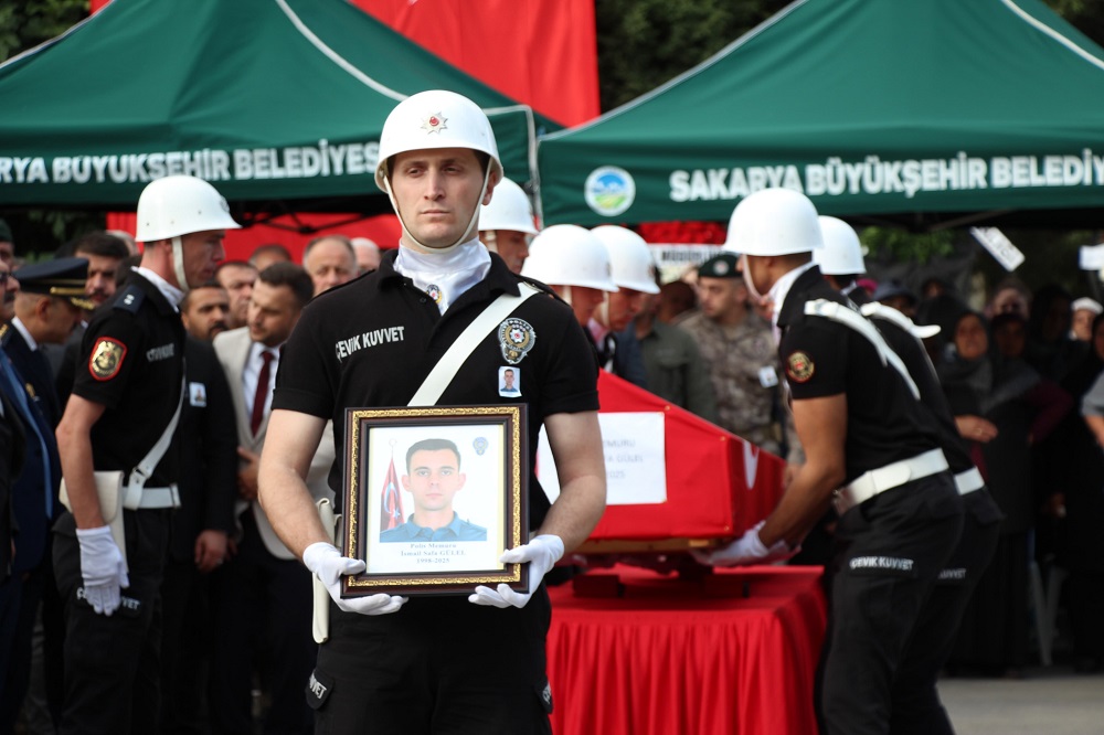 Çankırı’daki Kazada Hayatını Kaybeden Kursiyerler Memleketlerine Uğurlandı (7)