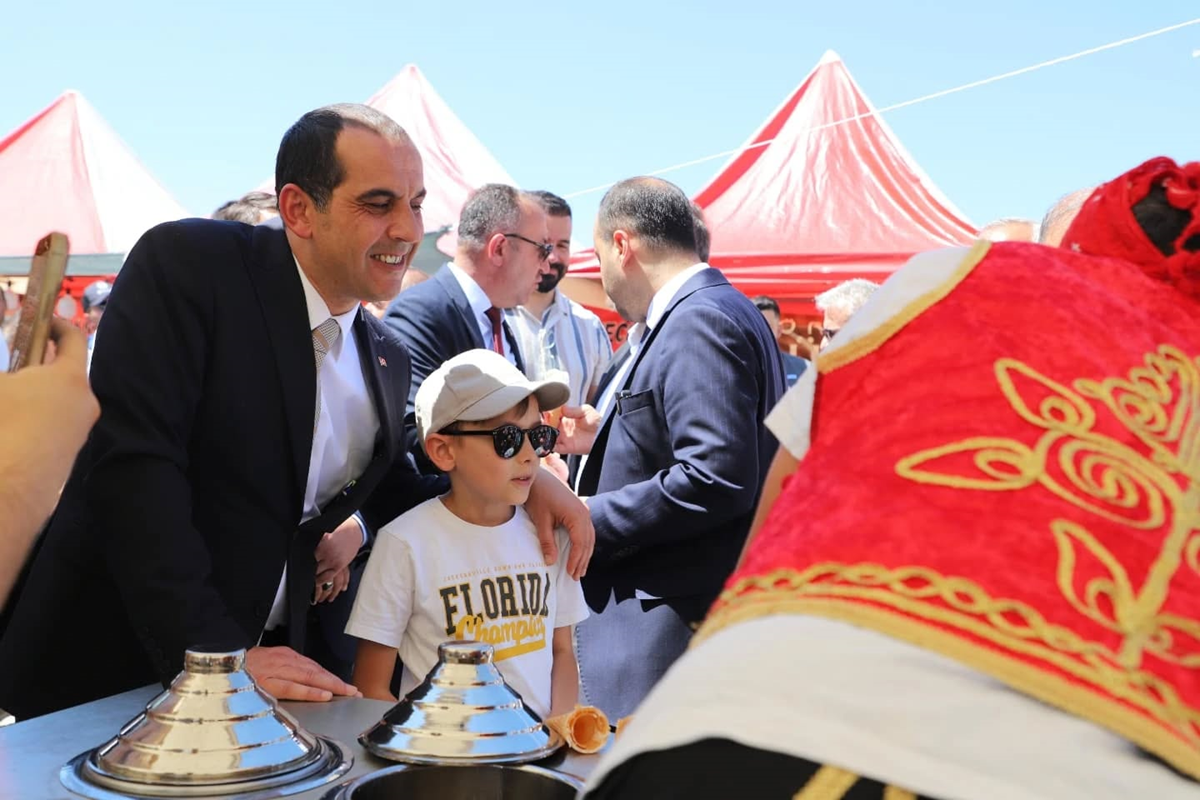 Eldivan Kiraz Festivali’nde Buluştu (4)