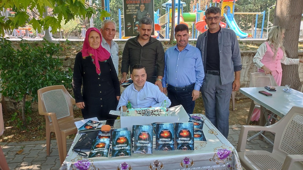 Engelleri Şiirle Aştı Gökhan Sağıt’tan Anlamlı İmza Günü (2)