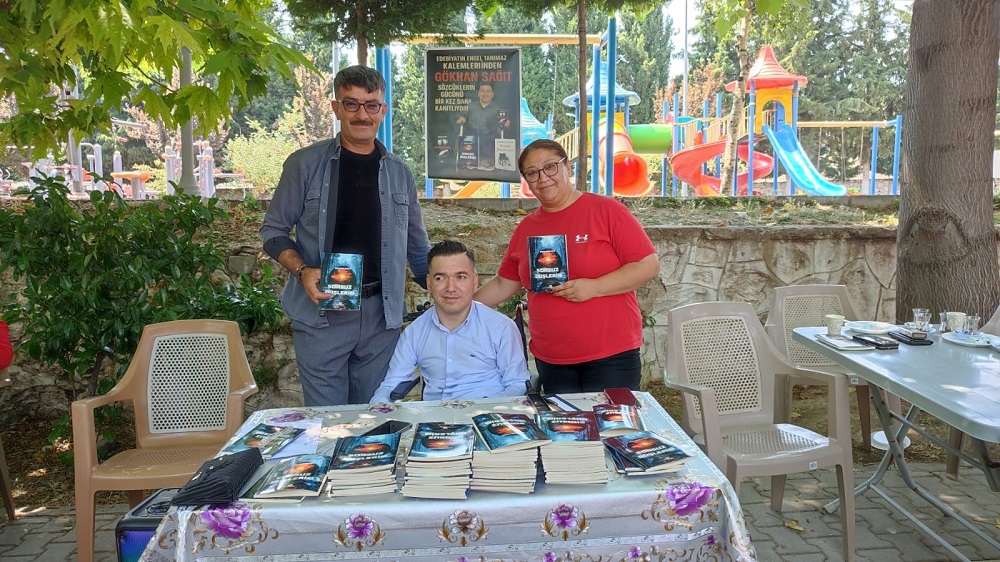 Engelleri Şiirle Aştı Gökhan Sağıt’tan Anlamlı İmza Günü (3)