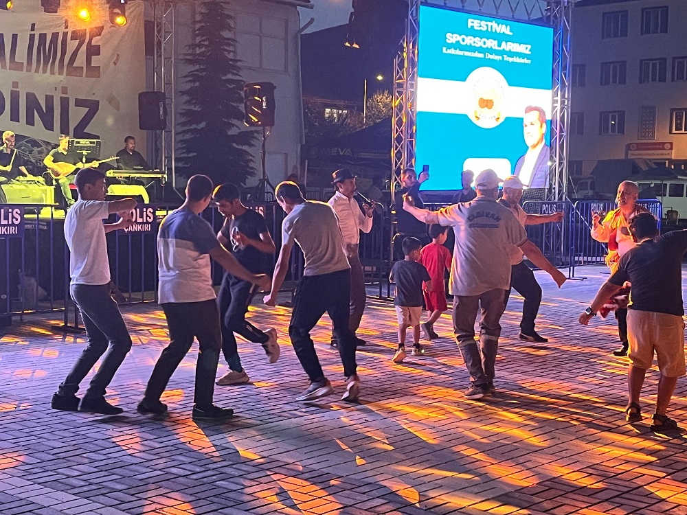 Festivalin 1. Gününde Mustafa Çölgeçen Ve Cuguli Rüzgârı Esti! (10)
