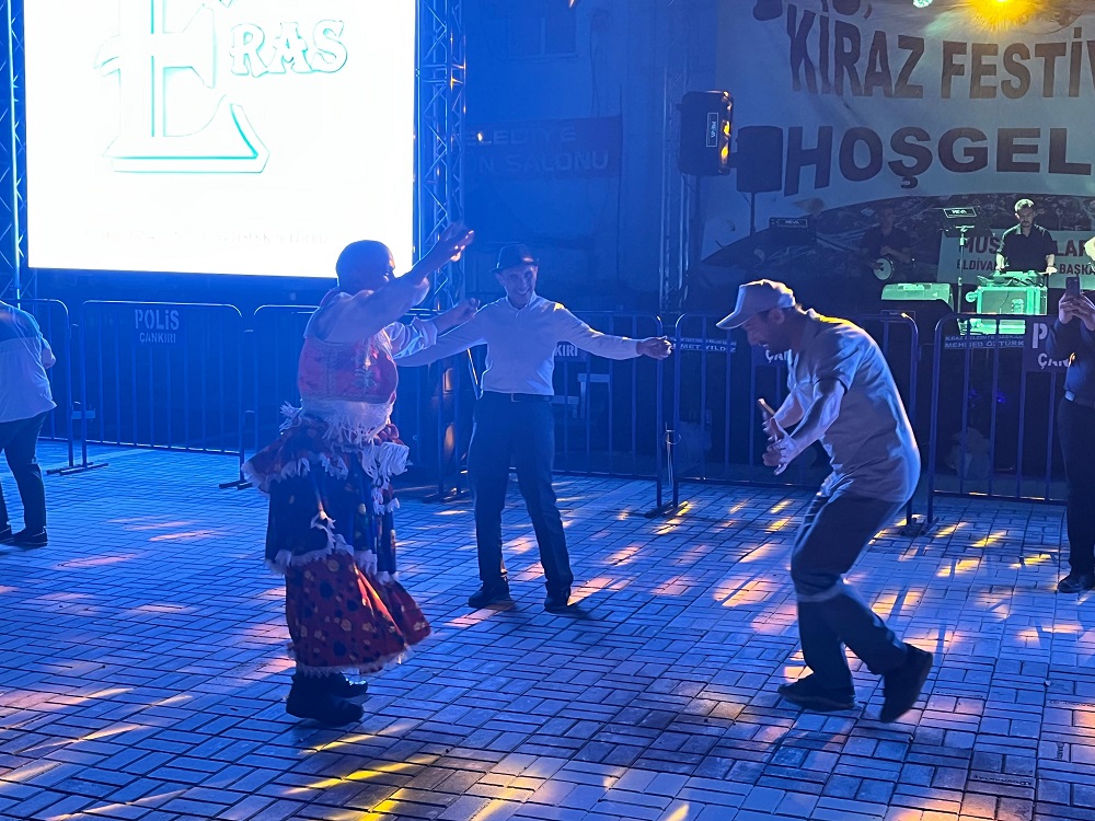 Festivalin 1. Gününde Mustafa Çölgeçen Ve Cuguli Rüzgârı Esti! (2)