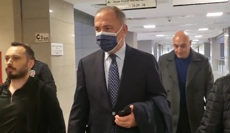 Gazeteci Fatih Altaylı, Cumhurbaşkanını Tehdit Suçlamasıyla Adliyeye Sevk Edildi