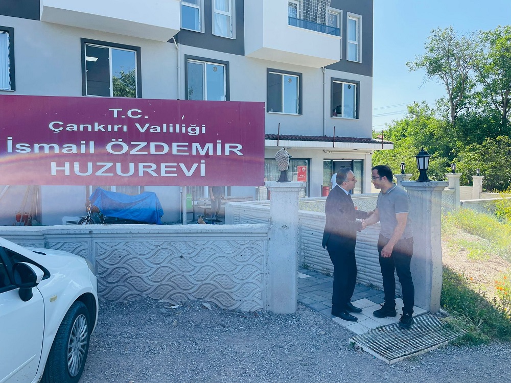 İl Sağlık Müdürü Huzurevi Ve Aile Sağlığı Merkezinde Vatandaşla Buluştu (6)