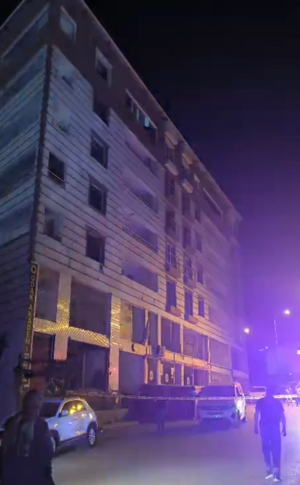 İş Arkadaşını Lokantada Bıçakladı Genç Kadın Hayatını Kaybetti (2)