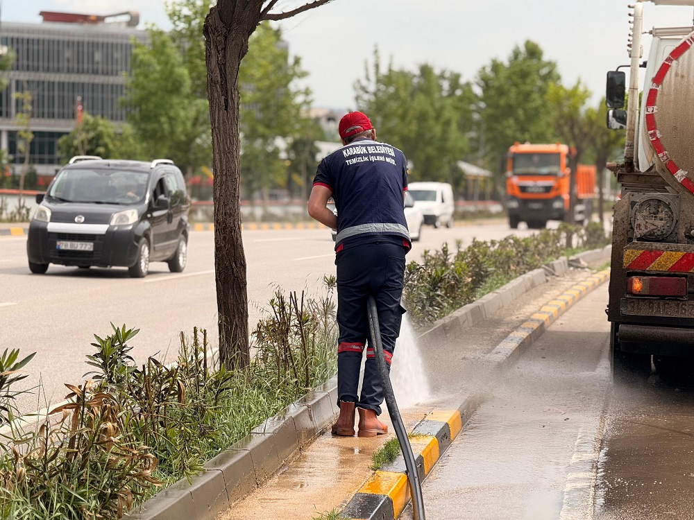 Karabük’te Temizlik Seferberliği Aralıksız Sürüyor (2)