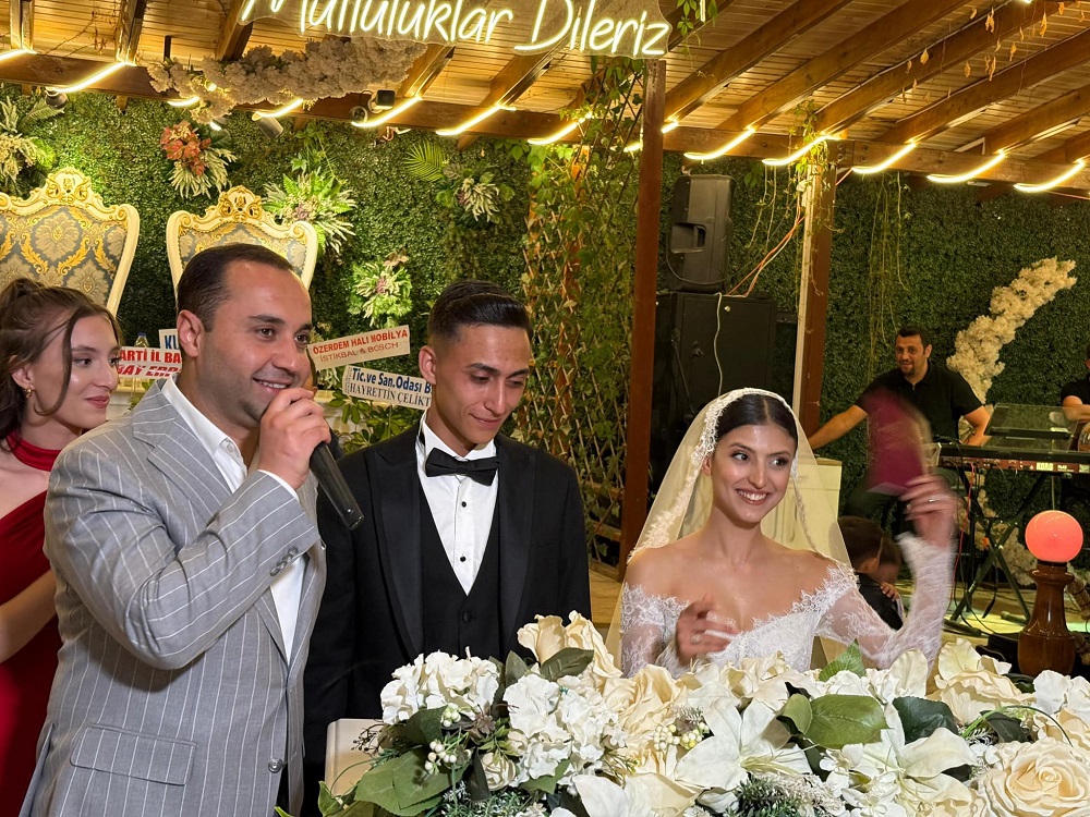 Karaca Ve Yıldız Ailelerinin Mutlu Günü Furkan Ve Dilan Dünyaevine Girdi (5)