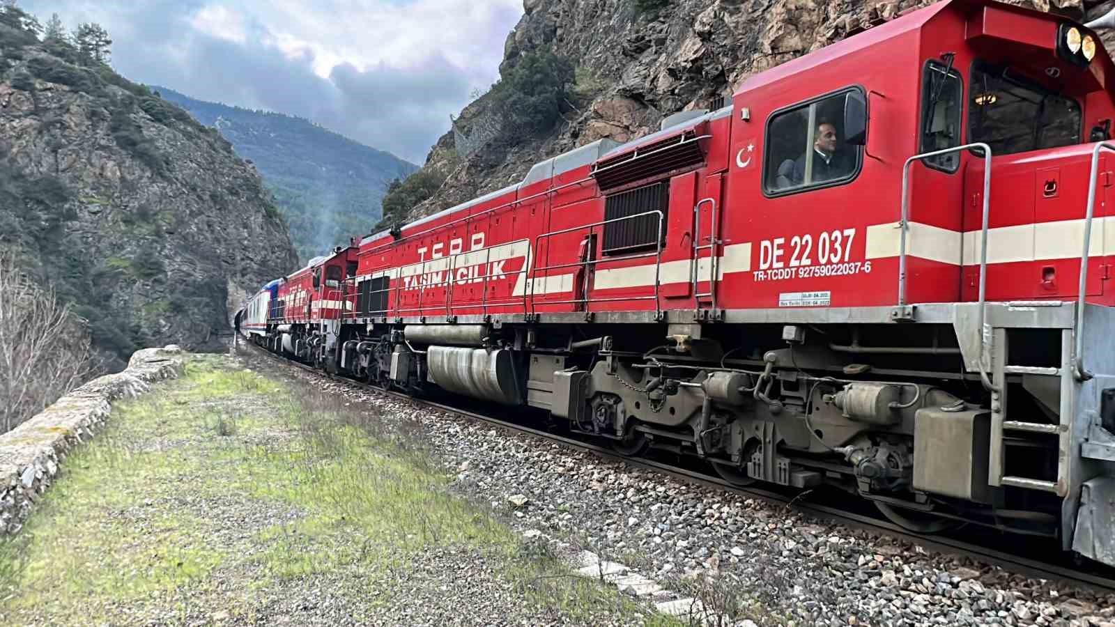 Karaelmas Ekspresi Yola Çıkıyor Çankırı’da 5 Saatlik Turistik Mola Dikkat Çekiyor (2)