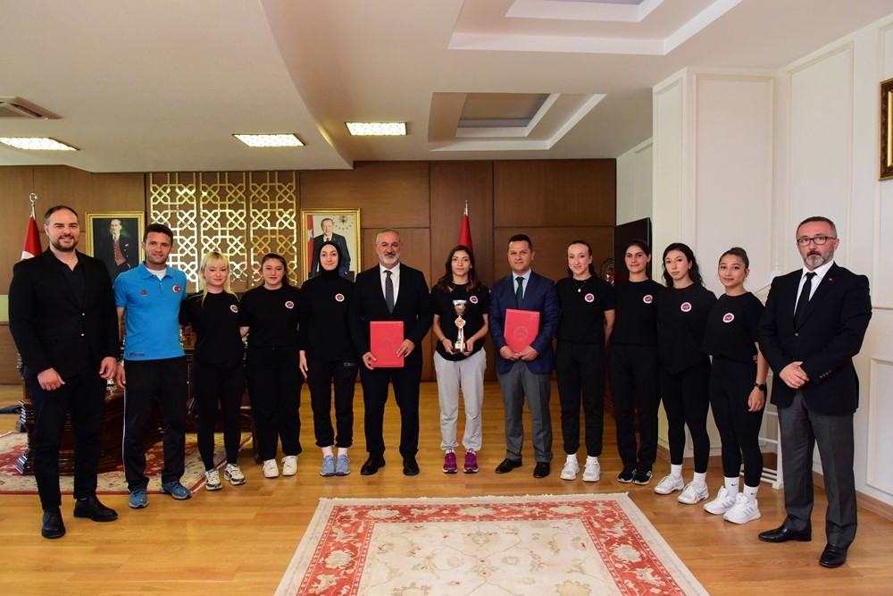 Kastamonu Üniversitesi Ile Türkiye Ragbi Federasyonu Arasında Güçlü İş Birliği (2)