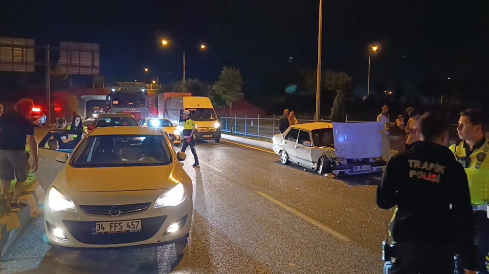 Kavşağı Kaçırdı, Geri Geldi 3 Araç Birbirine Girdi (3)