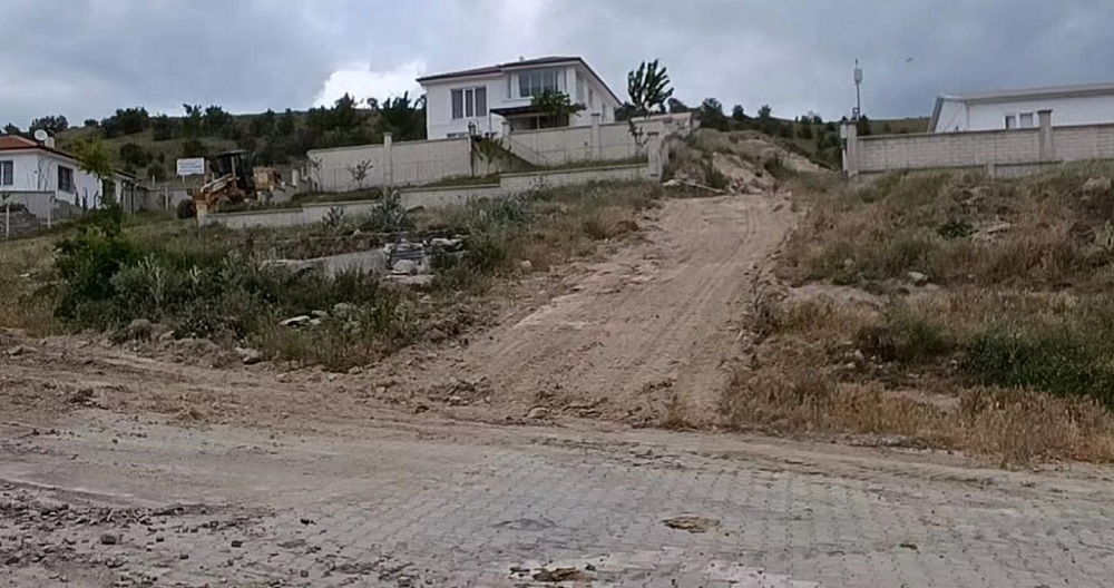 Kurşunlu Belediyesi'nden Yol, Temizlik Ve İlaçlama Atağı (1)